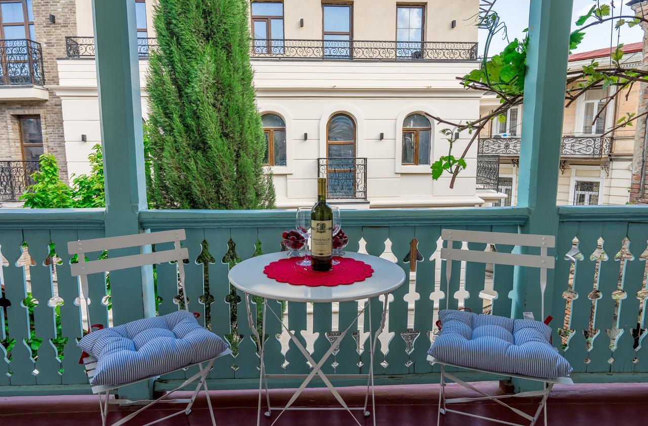 Gallery Apartment Tbilisi Esterno foto
