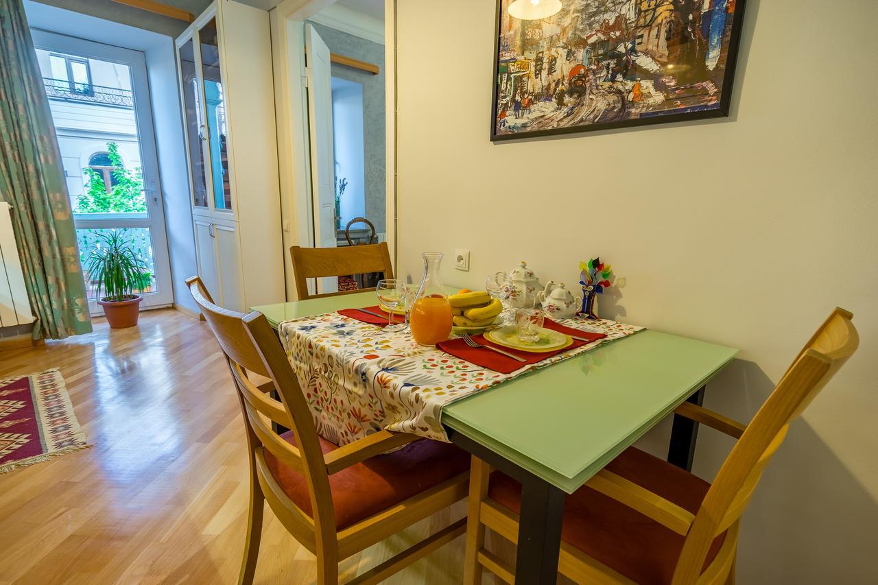 Gallery Apartment Tbilisi Esterno foto