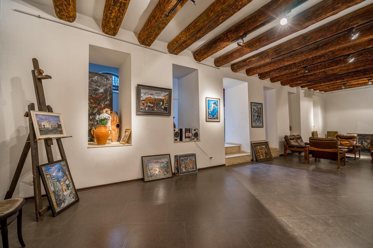 Gallery Apartment Tbilisi Esterno foto