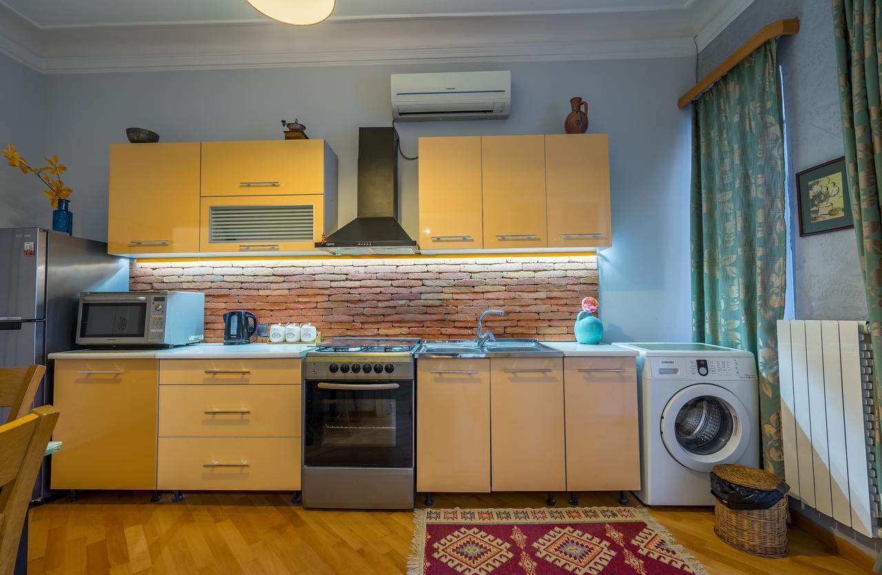 Gallery Apartment Tbilisi Esterno foto