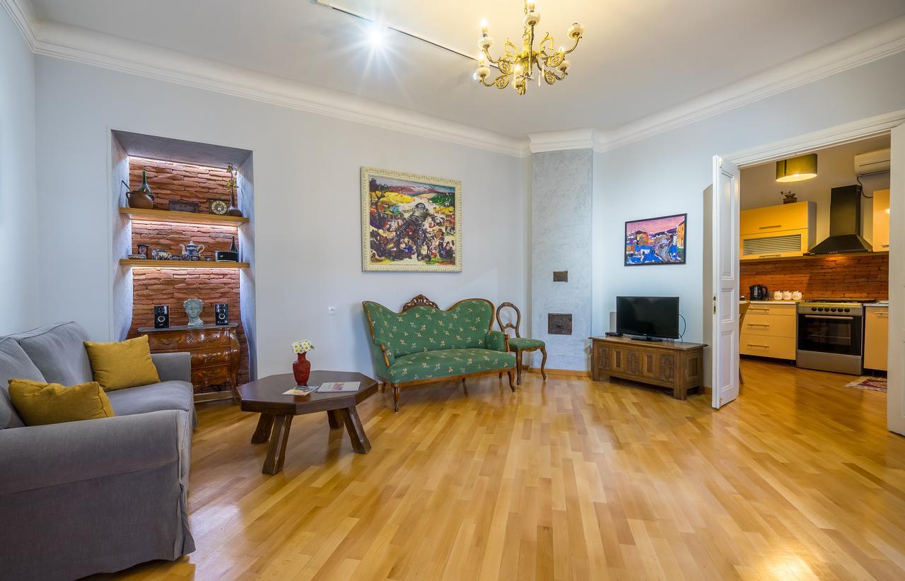 Gallery Apartment Tbilisi Esterno foto
